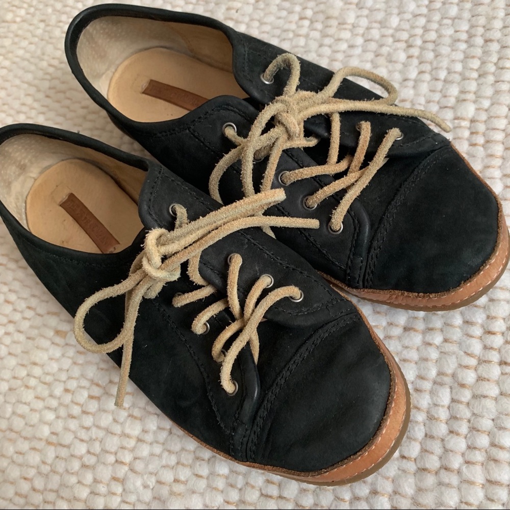 AMAZING Frye suede lace-up sneakers!